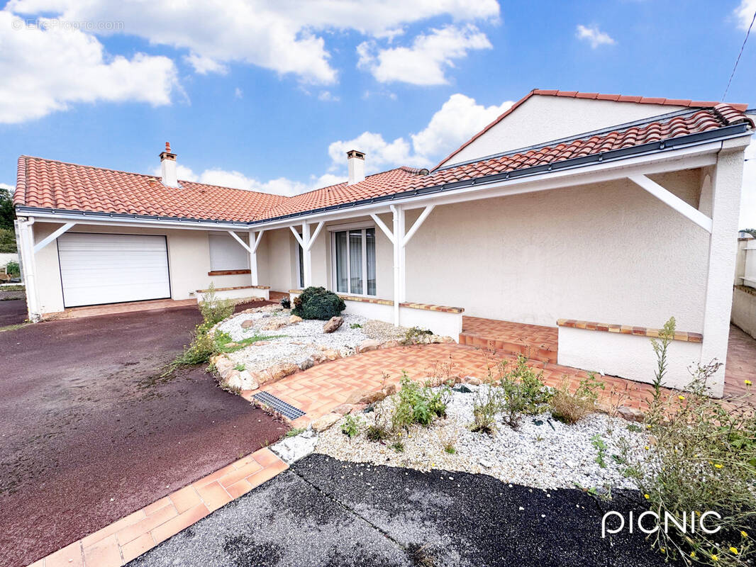 Maison à BASSE-GOULAINE