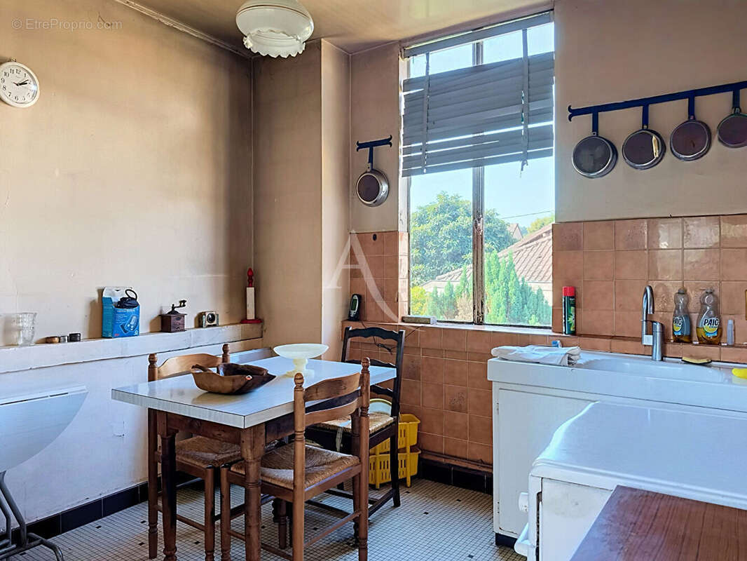 Maison Jurancon beau potentiel - photo 4