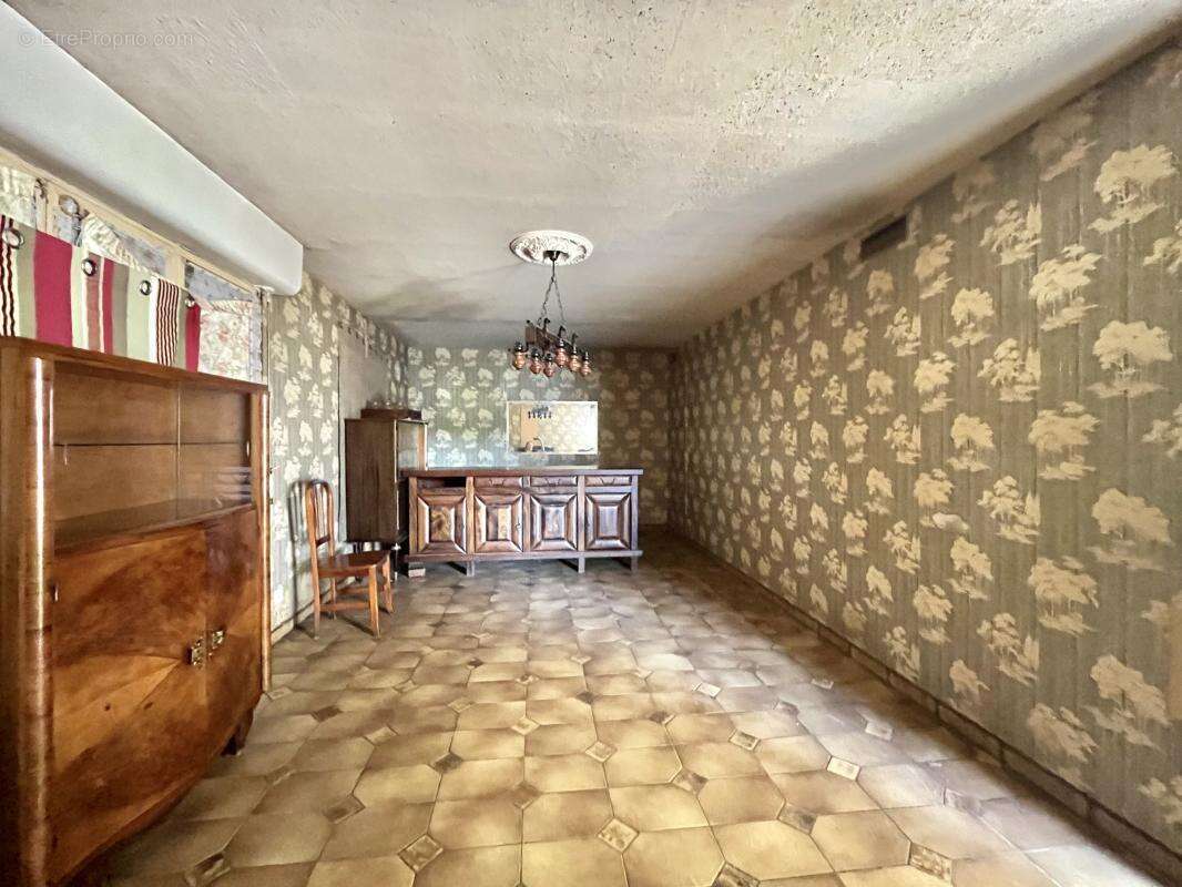 Maison à PAREMPUYRE