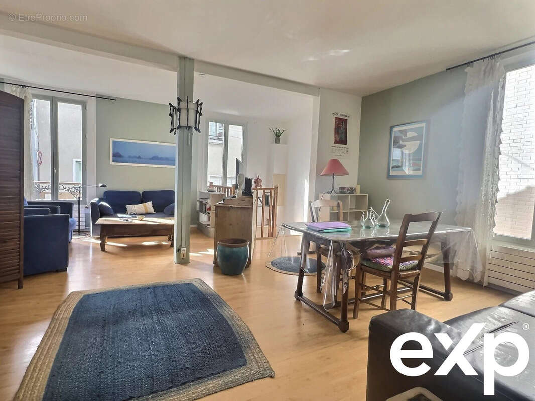 Maison à SAINT-MAUR-DES-FOSSES