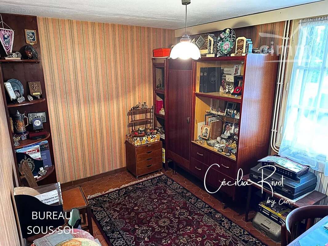 Maison à PRIGNAC-ET-MARCAMPS