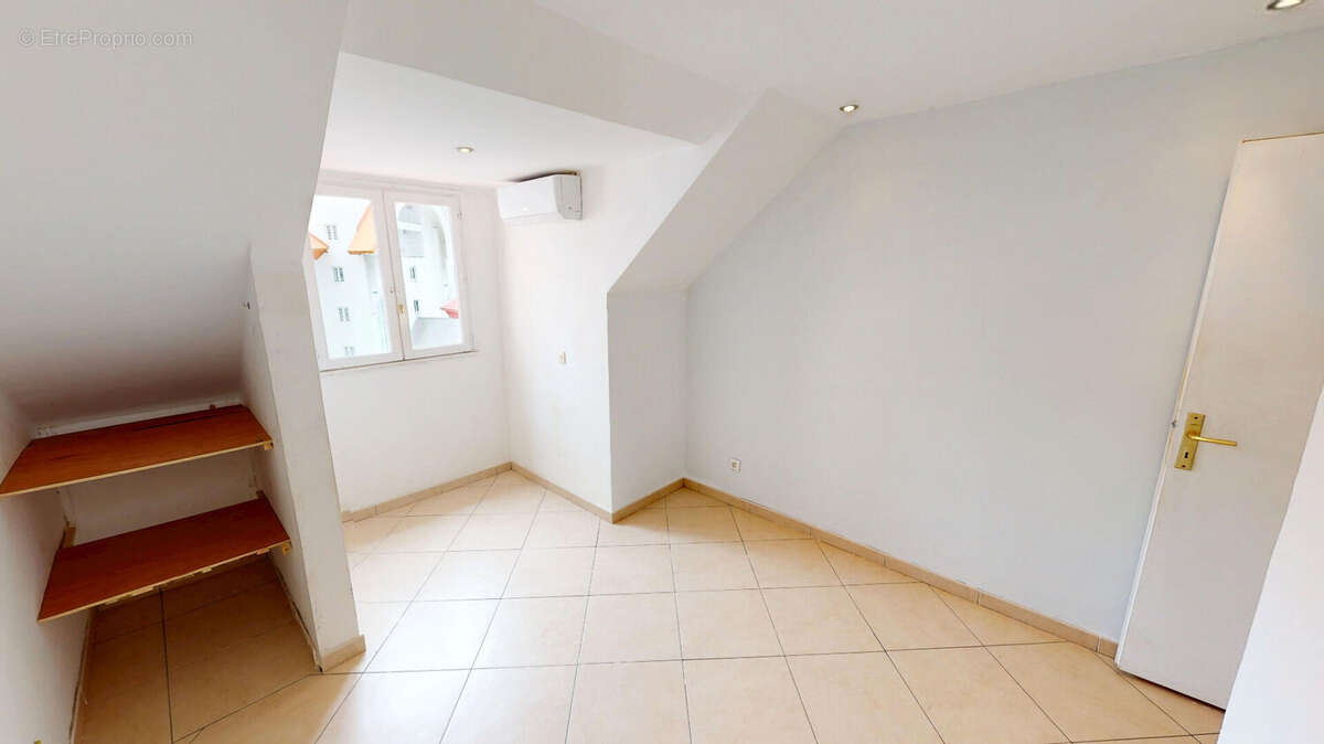 Appartement à SAINT-DENIS