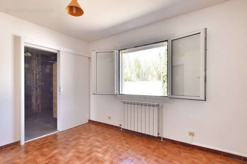 Maison à SAINT-BAUZILLE-DE-LA-SYLVE