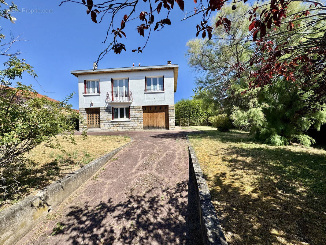 Photo 1 - Maison à COURNON-D'AUVERGNE