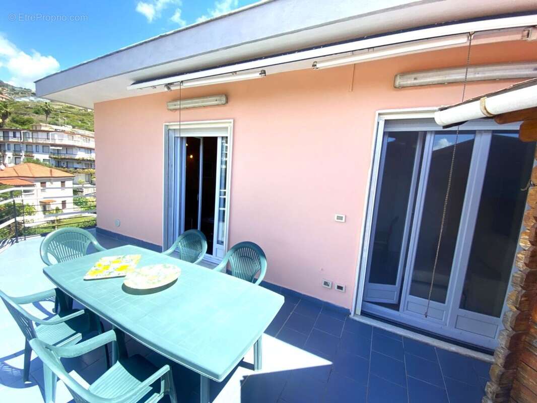 Appartement à MENTON