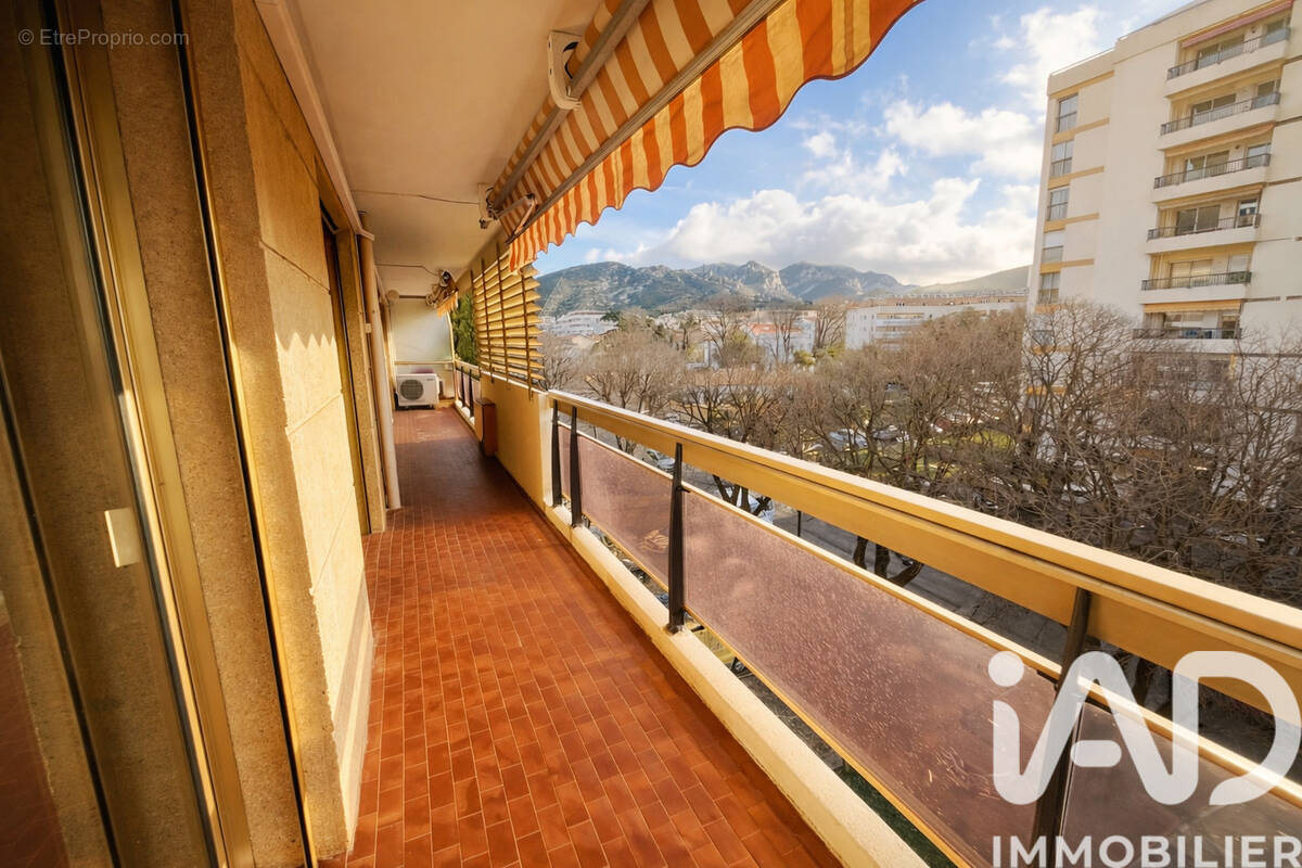 Photo 1 - Appartement à MARSEILLE-9E