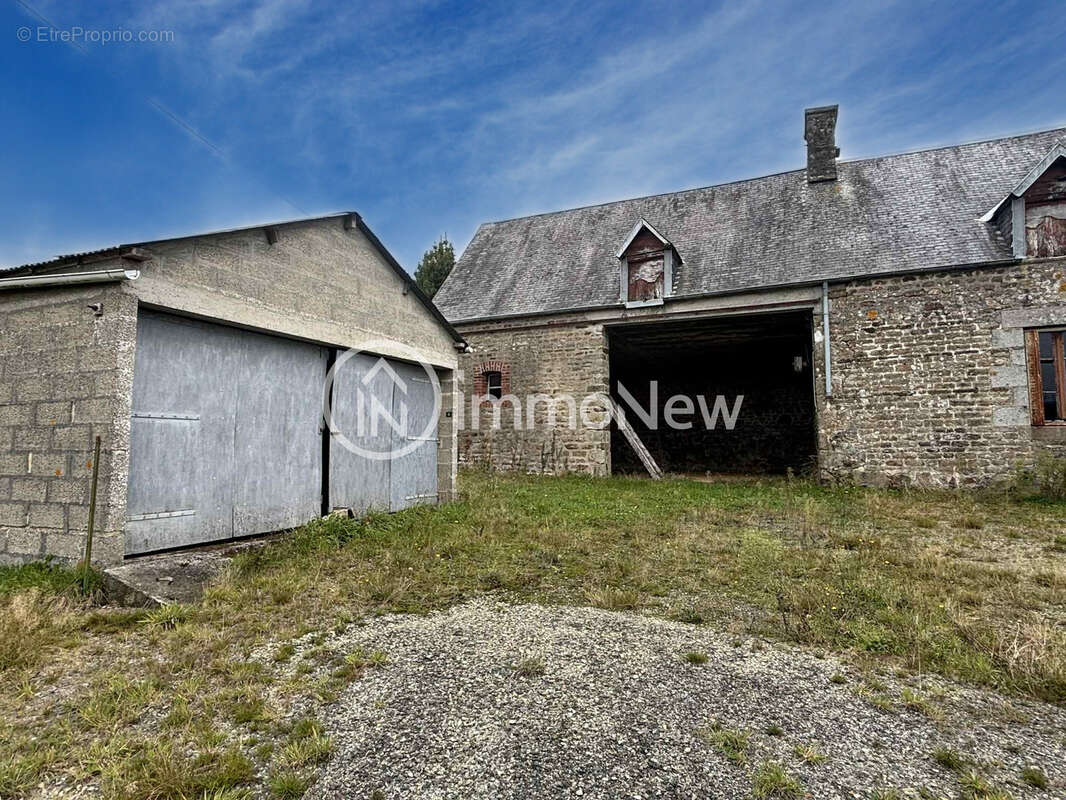Authentique longere a renover de 159 m2 au sol sur terrain d environ 2600 m2 - photo 8