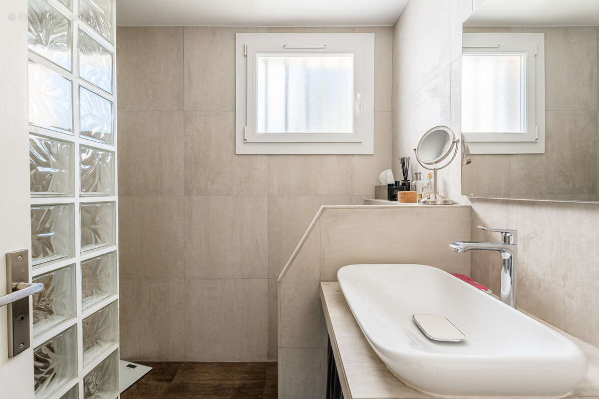 Maison à ROQUEFORT-LA-BEDOULE