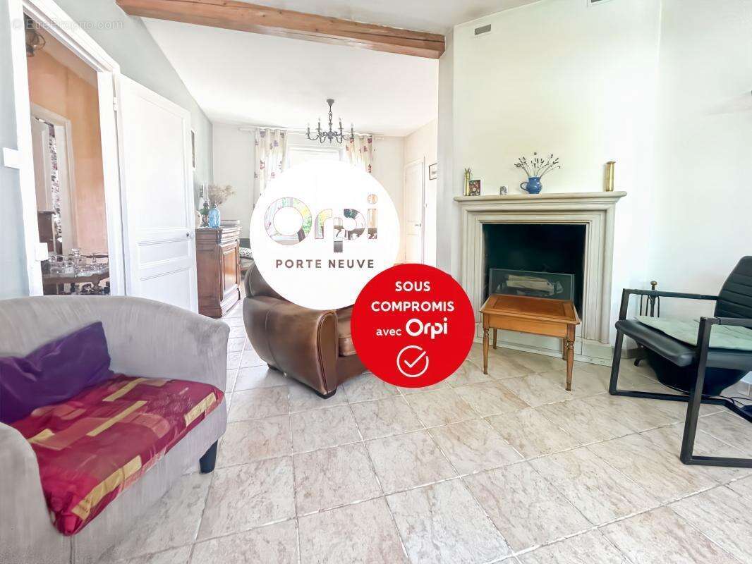 Maison à LA CAPELLE-LES-BOULOGNE