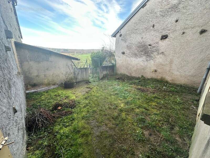 Maison à CONTREXEVILLE