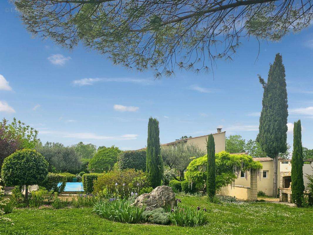 Maison à UZES