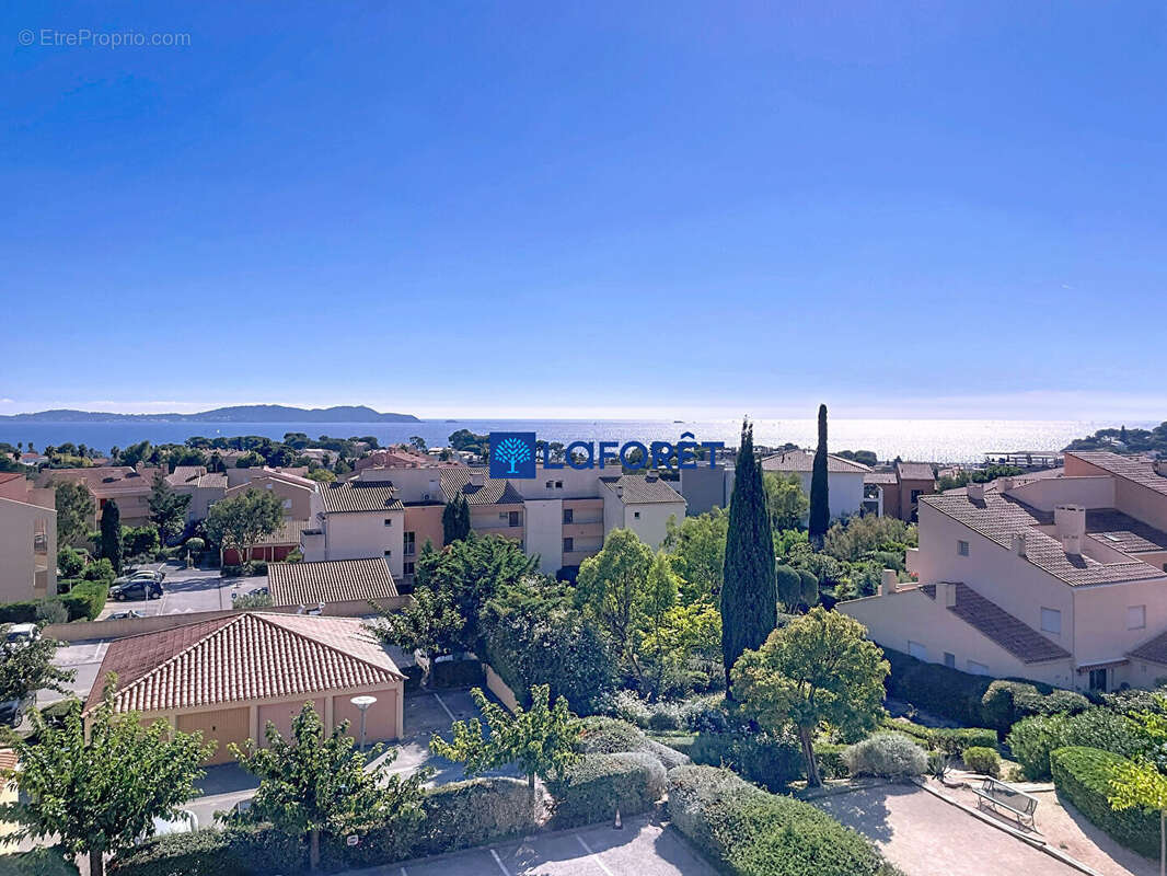 Appartement à CARQUEIRANNE