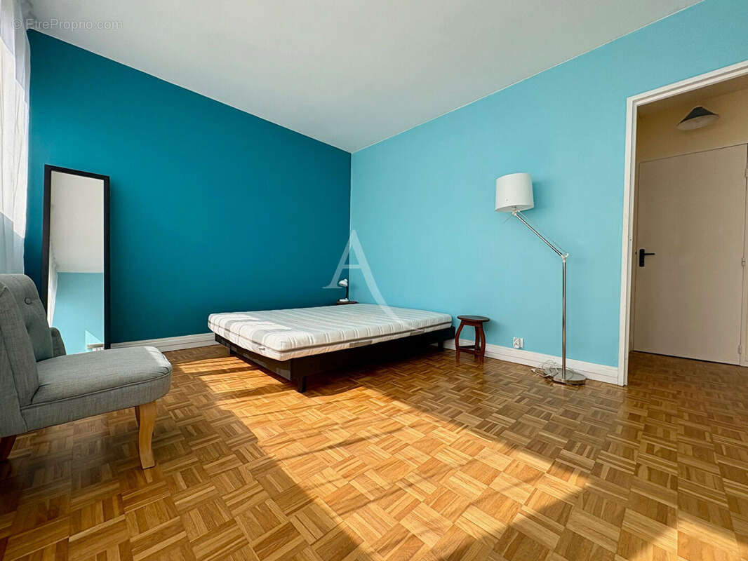 Appartement à GIF-SUR-YVETTE