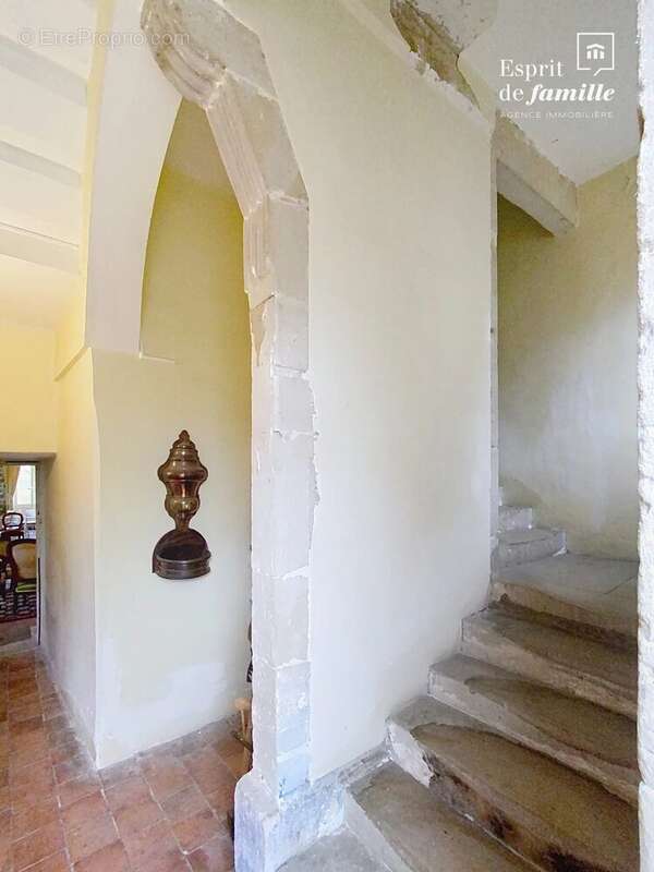 Maison à CHARMES-SUR-L'HERBASSE