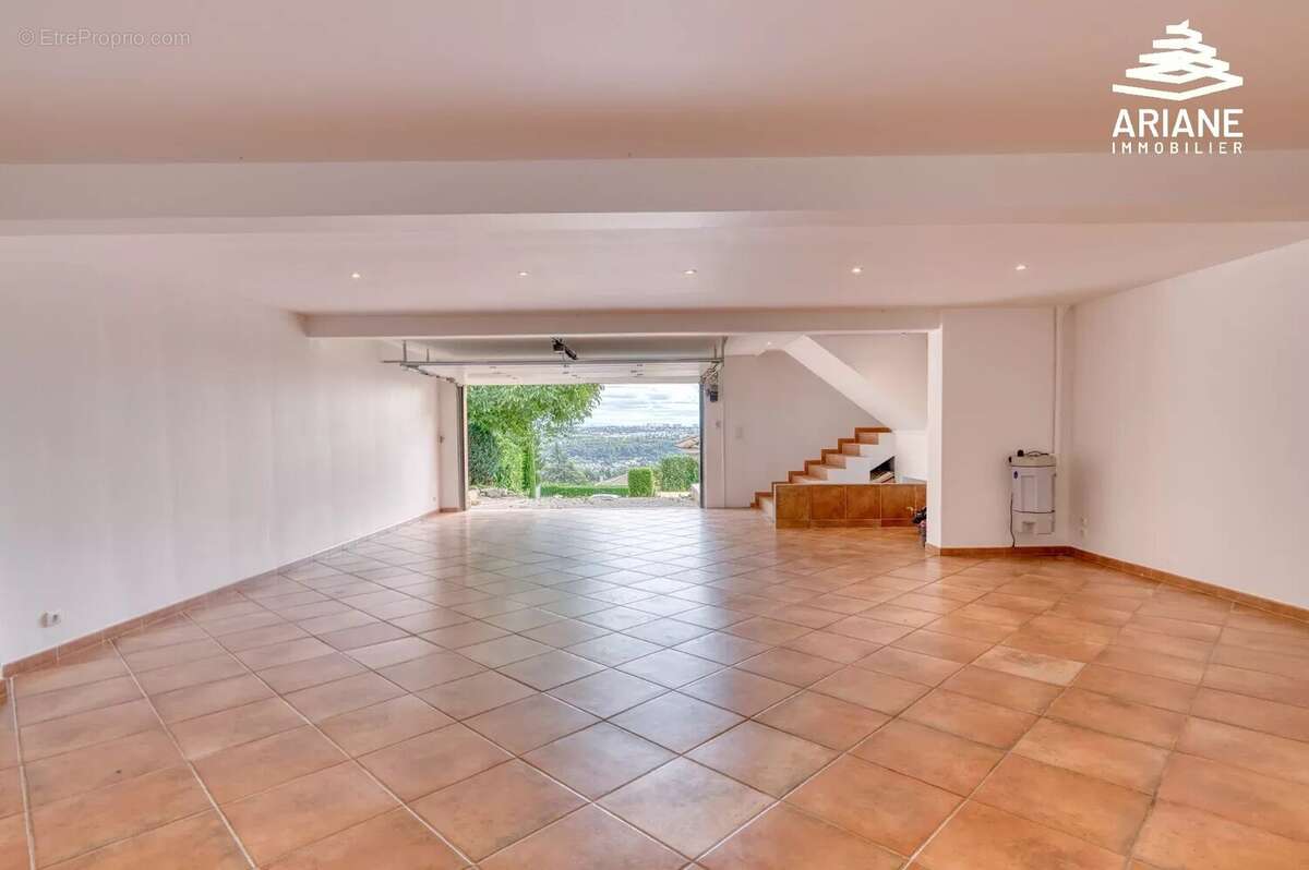 Maison à SAINT-CYR-AU-MONT-D&#039;OR