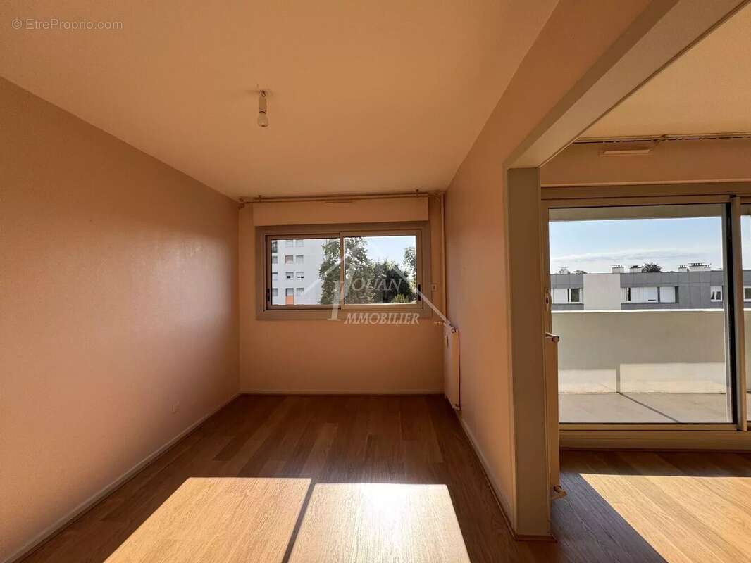 Appartement à MOULINS