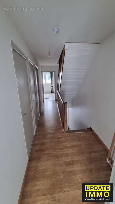 Appartement 225 m² à Neufchateau  - photo 6