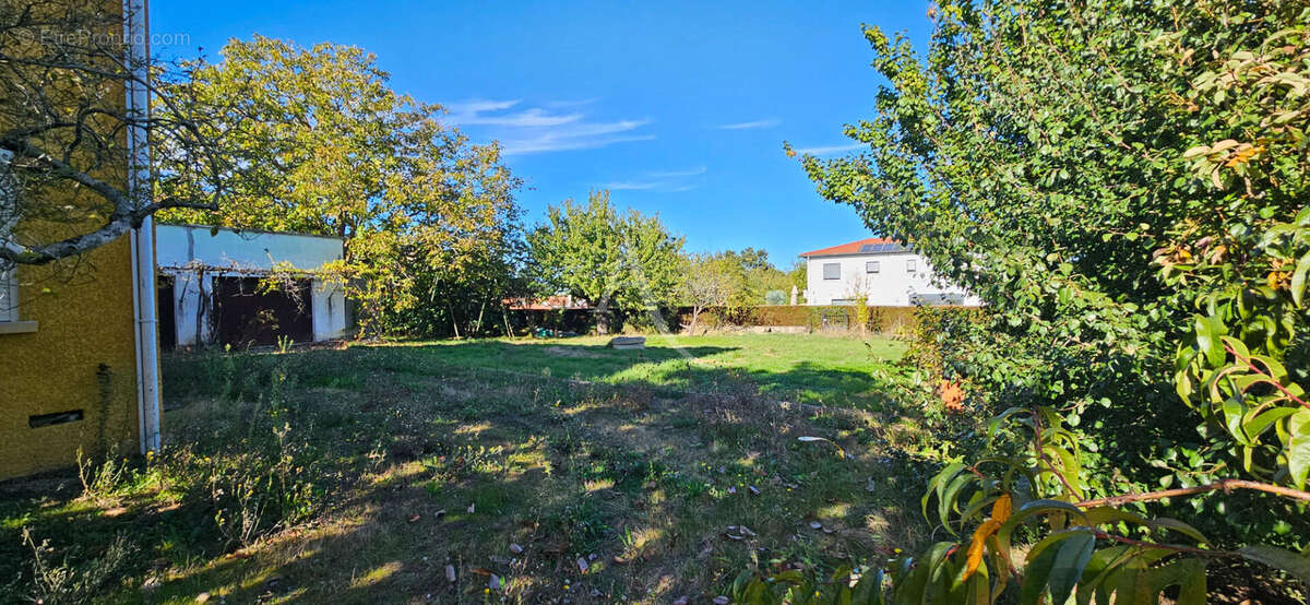 Maison à PECHBONNIEU