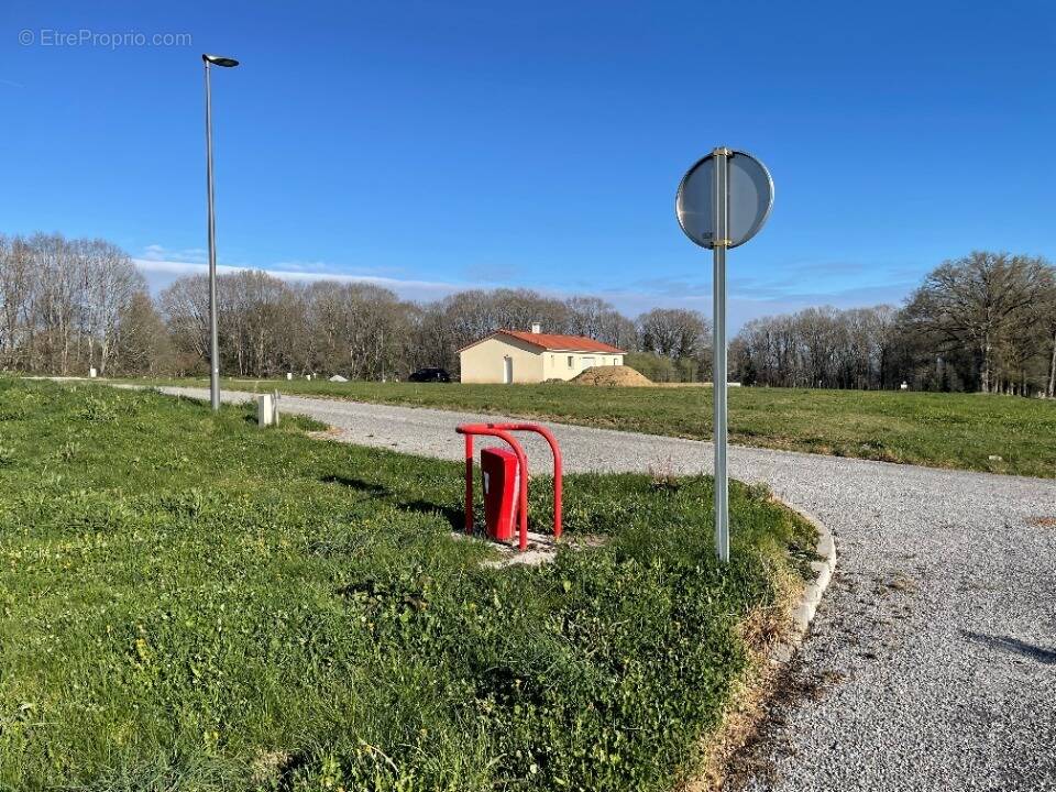 Terrain à LA GENEYTOUSE