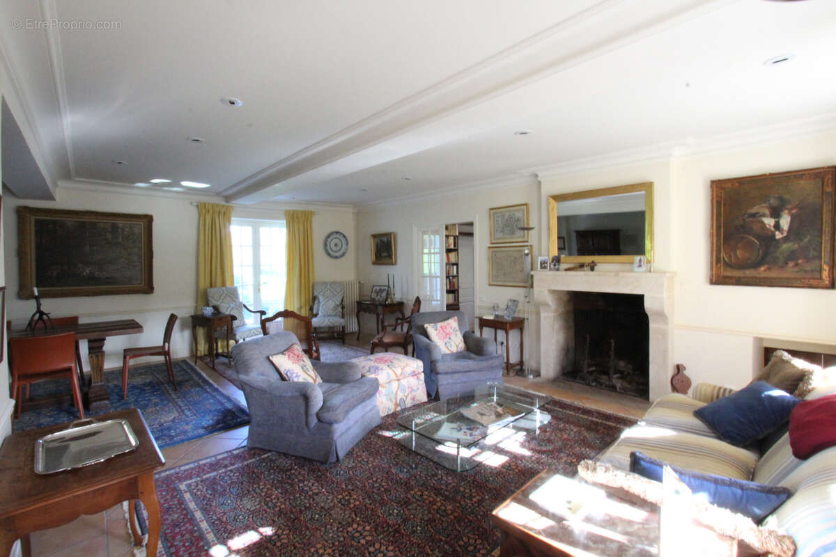 Maison à SAINT-AUBIN-LES-FORGES