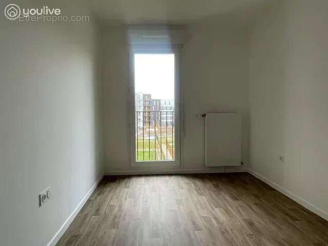 Appartement à SARTROUVILLE