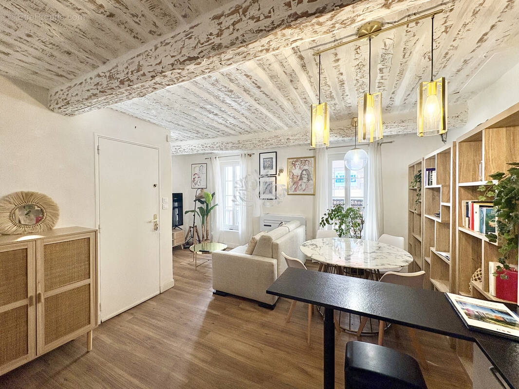 Appartement à SANARY-SUR-MER