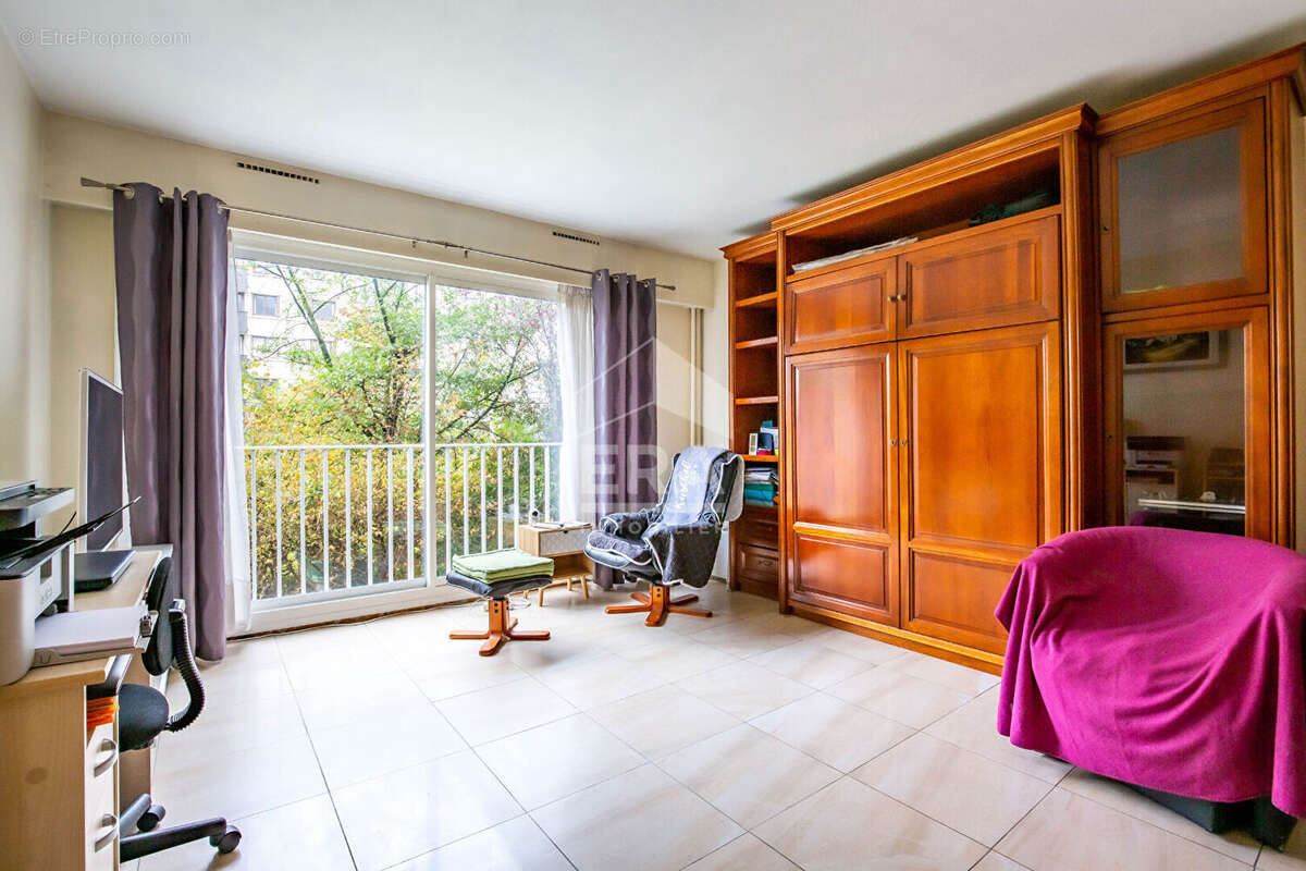 Appartement à PARIS-12E