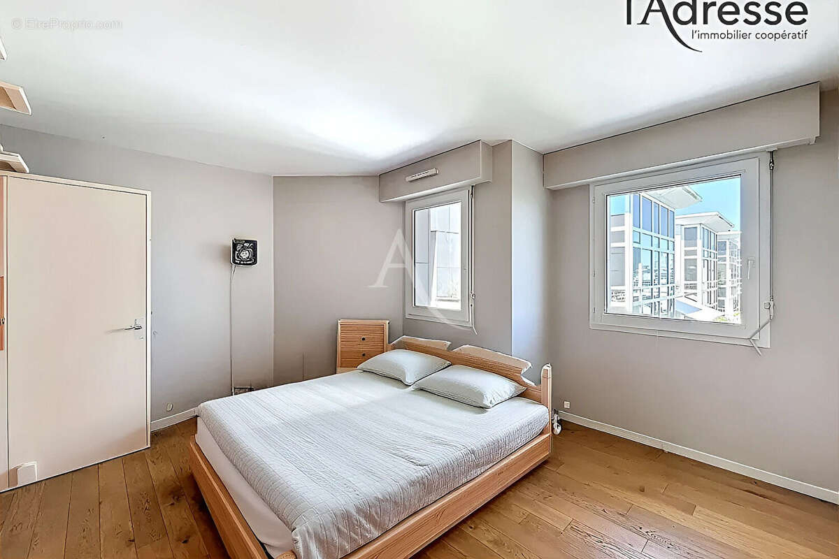 Appartement à SURESNES