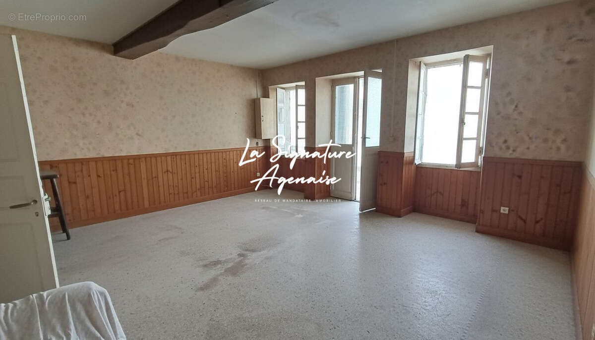 Maison à BARBASTE