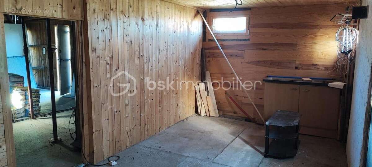 Maison à BEAUREPAIRE