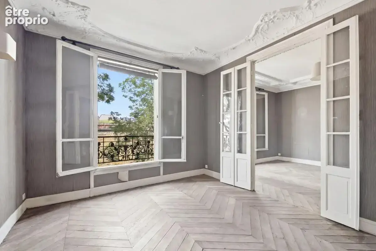 Appartement à PARIS-14E