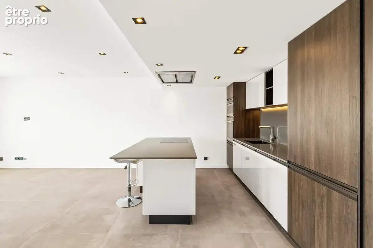 3 pièces avec vue mer, deux terrasses, garage, cave et piscine – Nice Pessicart - photo 6