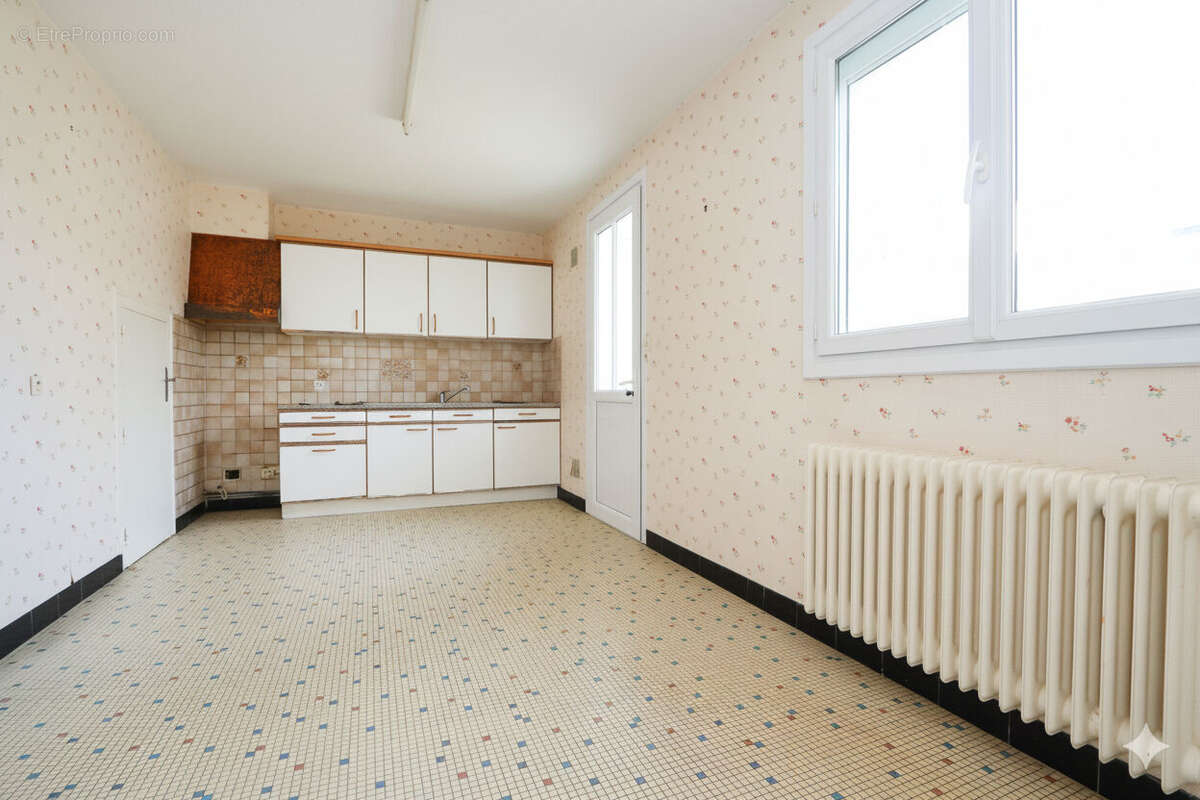 Maison familiale au coeur du bourg de l'Immaculée, Saint-Nazaire - Garage et jardin - photo 8