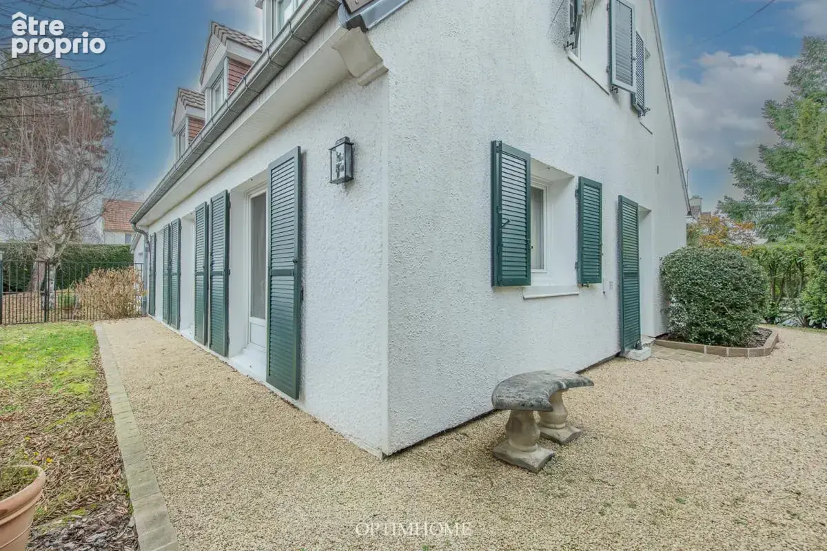 EXCLUSIVITÉ - Maison familiale avec jardin arboré + double garage - photo 41
