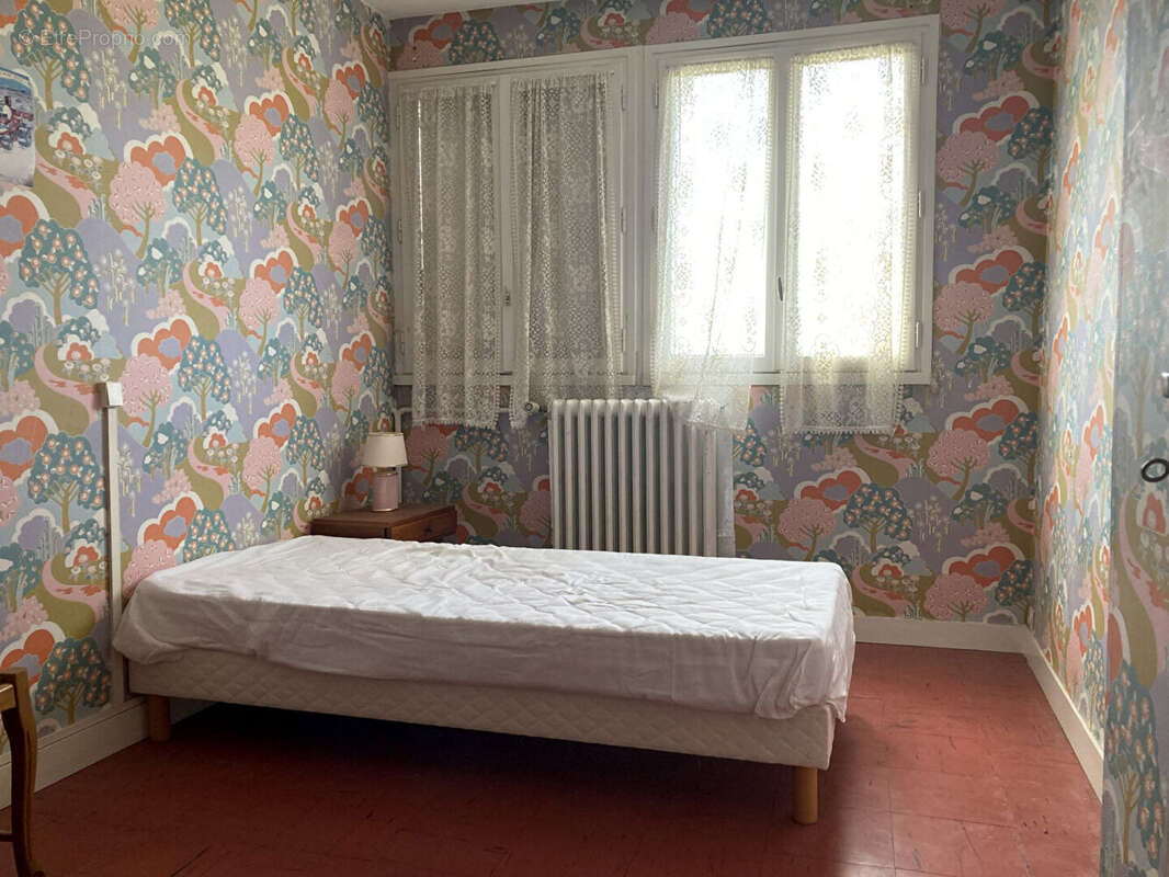 Maison à DONVILLE-LES-BAINS