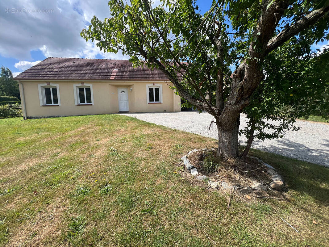 Maison à SAINT-EVROULT-DE-MONTFORT