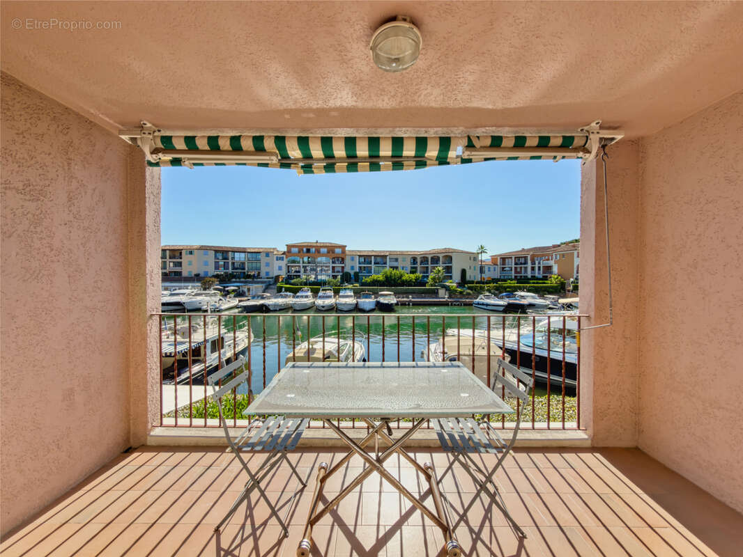 Appartement à COGOLIN