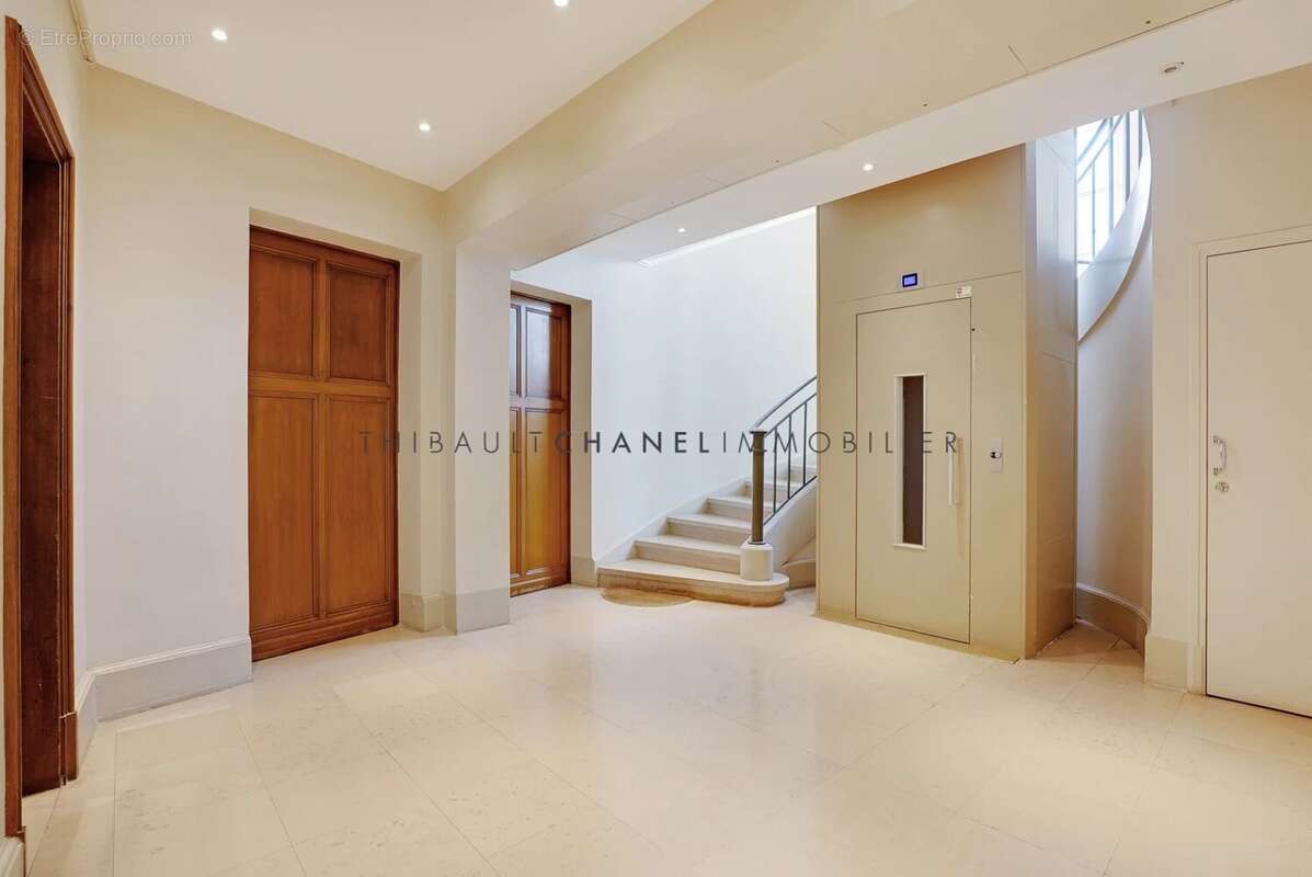 Appartement à PARIS-4E