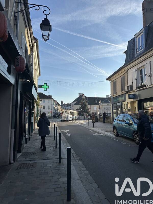 Photo 1 - Commerce à ARPAJON