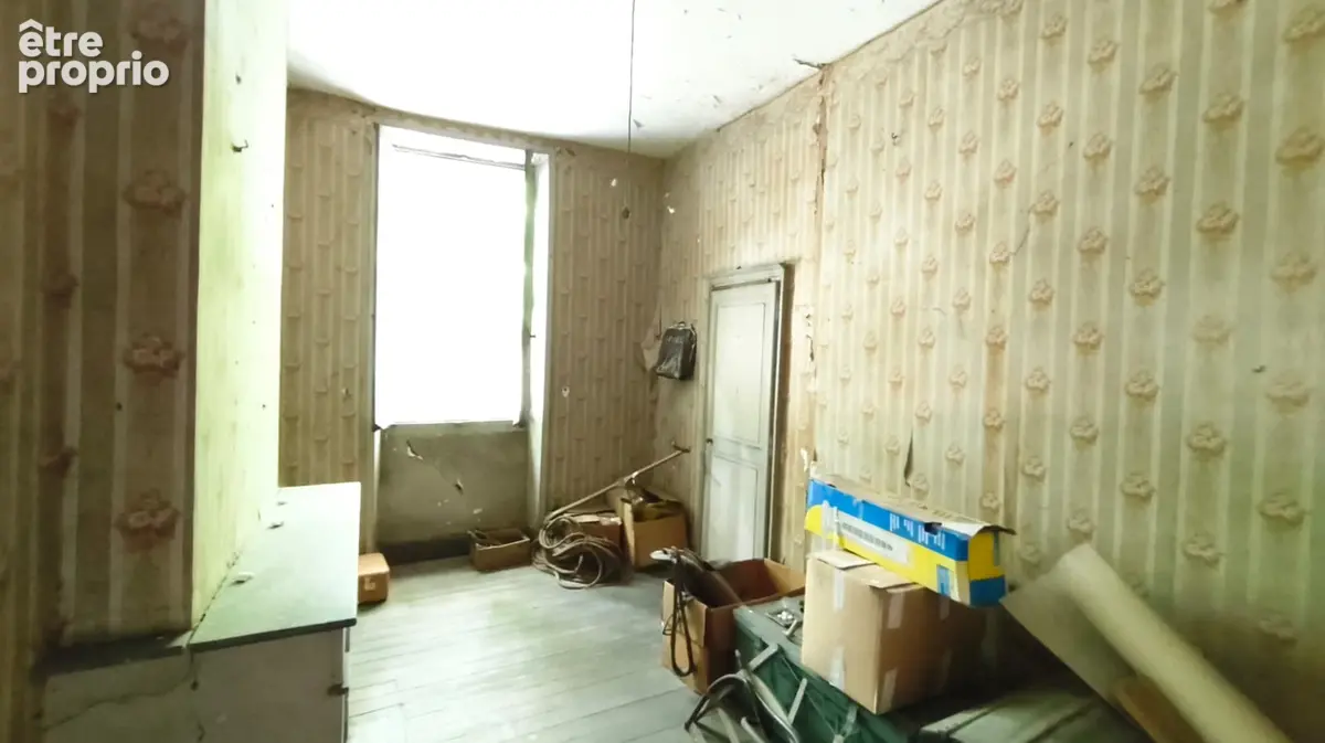 Grand appartement de 107m2 à rénover intégralement - photo 4
