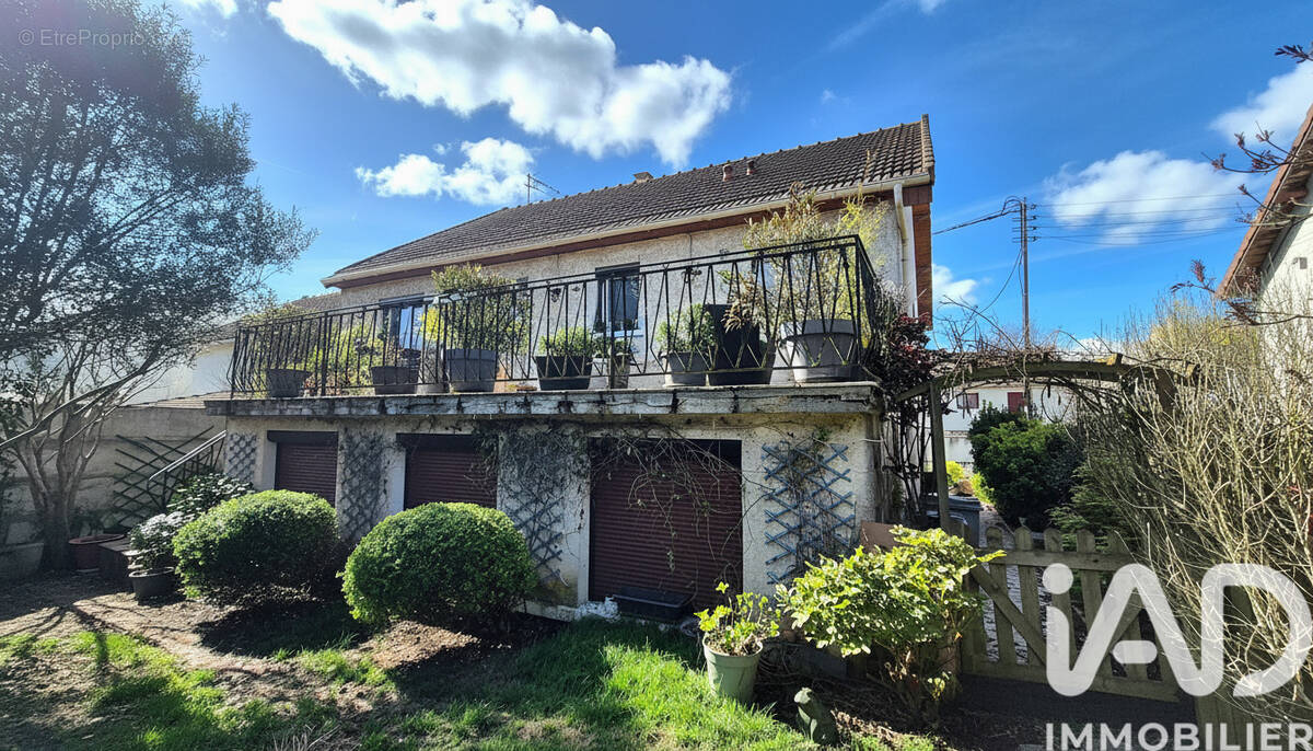 Photo 1 - Maison à ROISSY-EN-BRIE