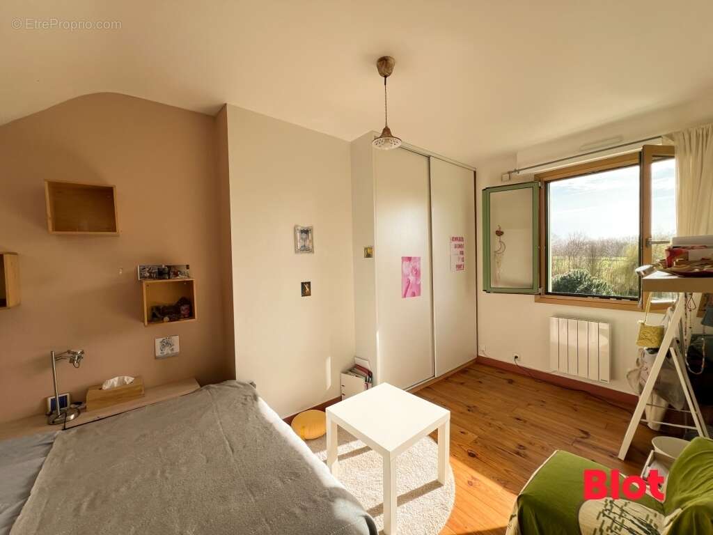 Maison à CORPS-NUDS