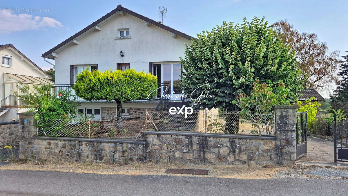 Maison 86 m² à Roussac  - photo 2