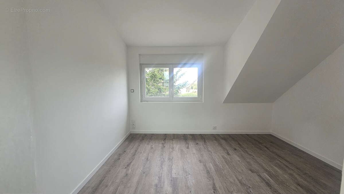 Maison à SAINT-GLEN