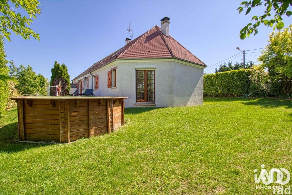Maison 185 m² à Claye-Souilly  - photo 2