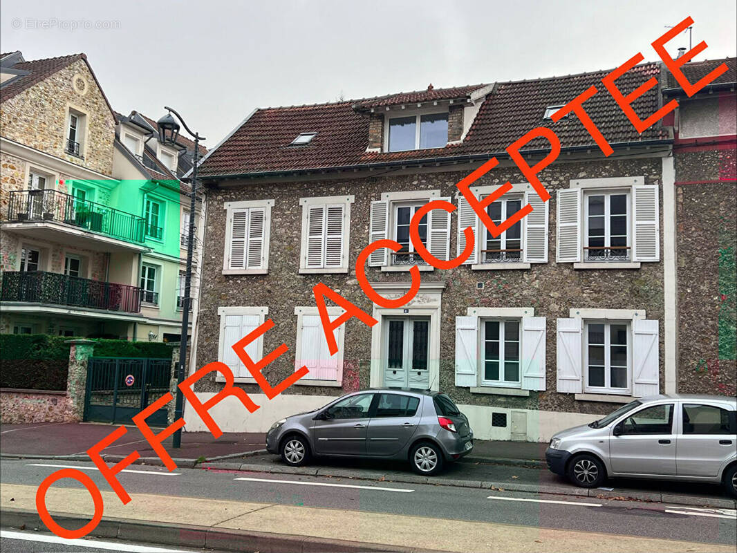 Appartement à SAINT-CYR-L'ECOLE