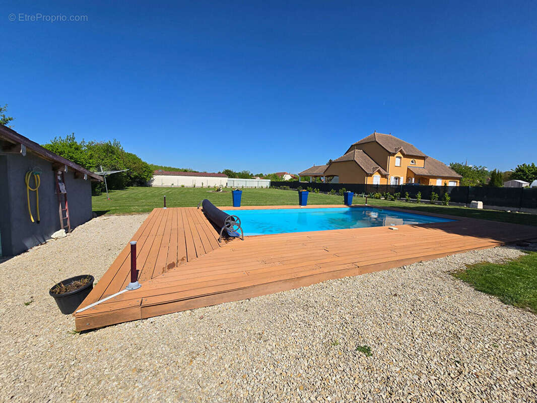 Maison à BARBEREY-SAINT-SULPICE