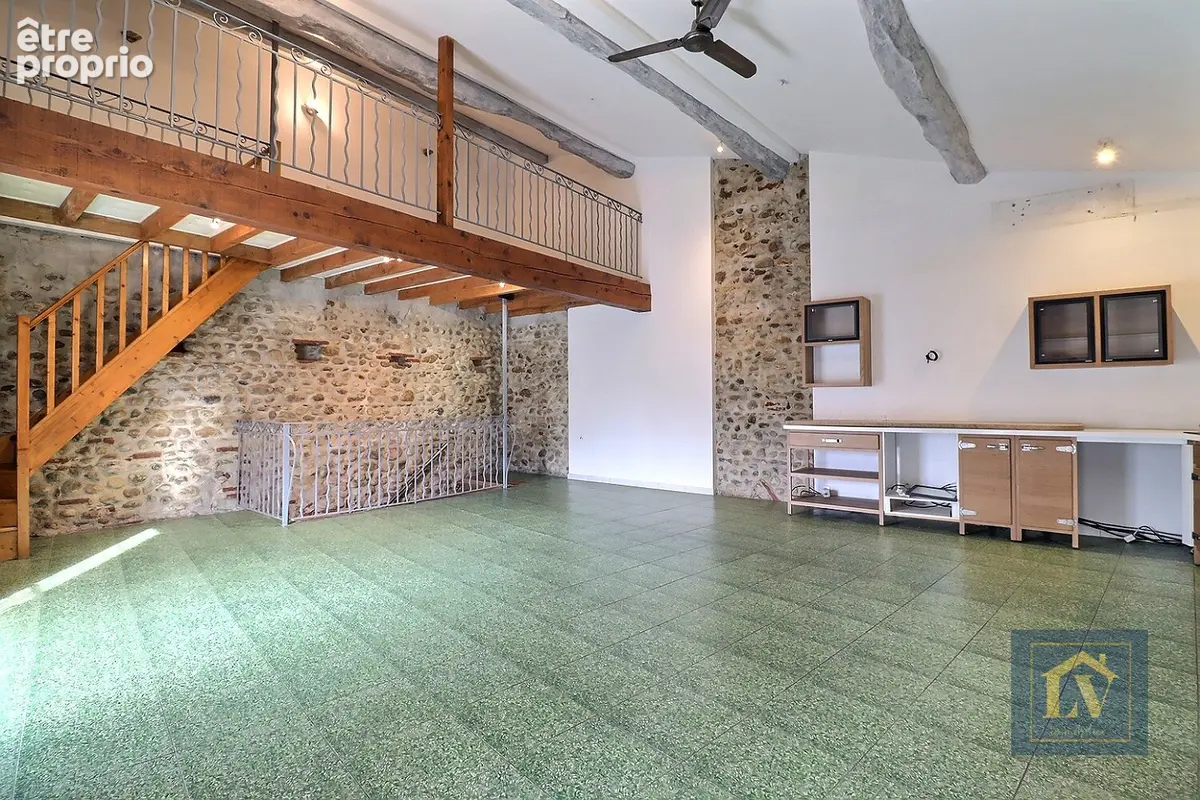 A vendre immeuble à usage mixte de 200 m² - photo 3