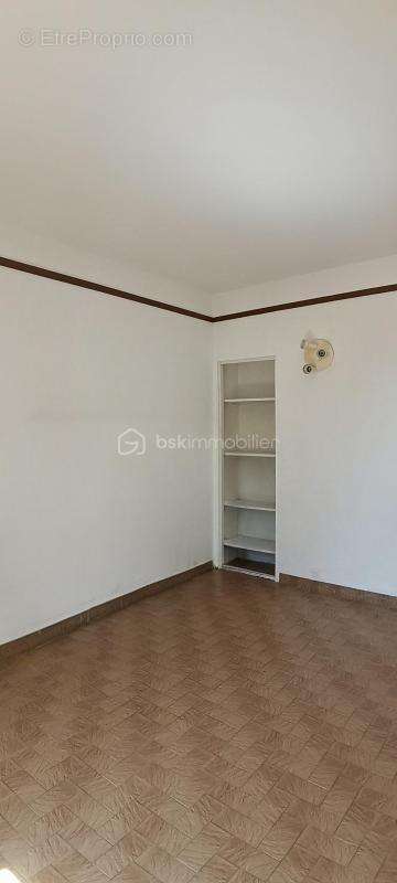 Appartement à CORBEIL-ESSONNES