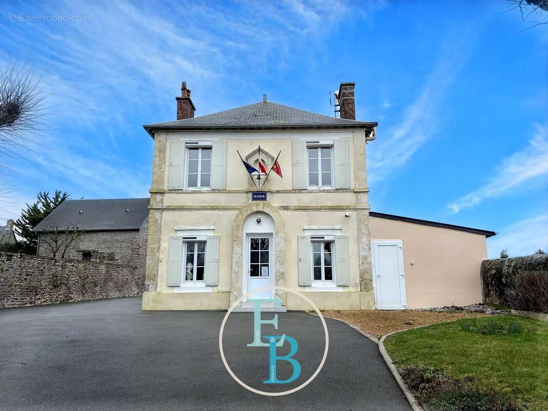 Terrain à THURY-HARCOURT